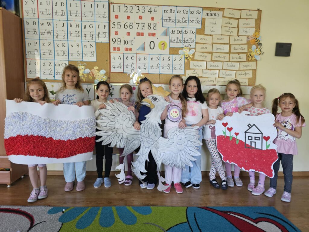 Święta Majowe w grupie ''Pszczółki''