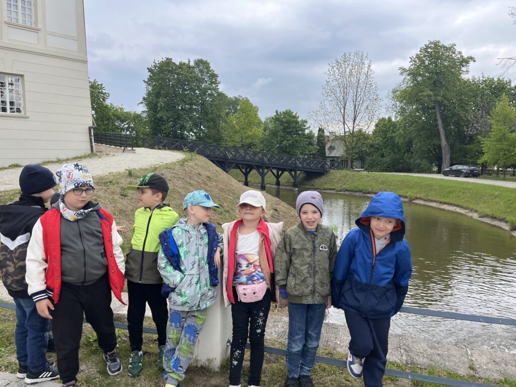 Wycieczka do Kurozwęk grupa ''Pszczółki''