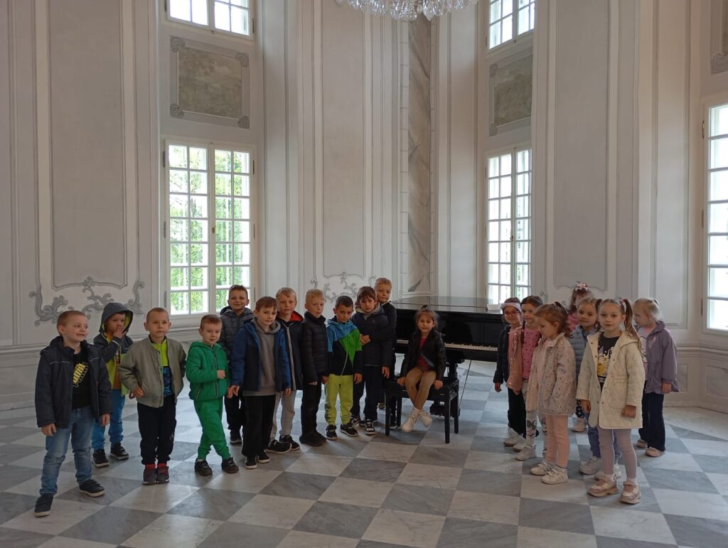 Wycieczka do Kurozwęk grupa ''Motylki''