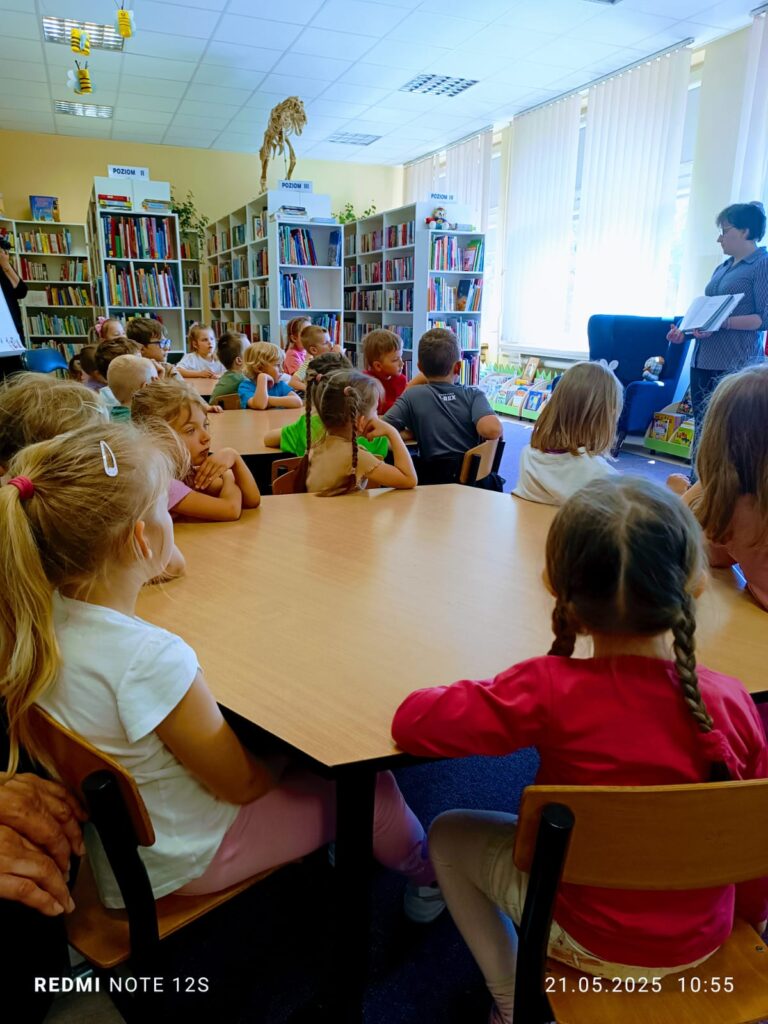 Spotkanie z książką grupa ''Żyrafki''
