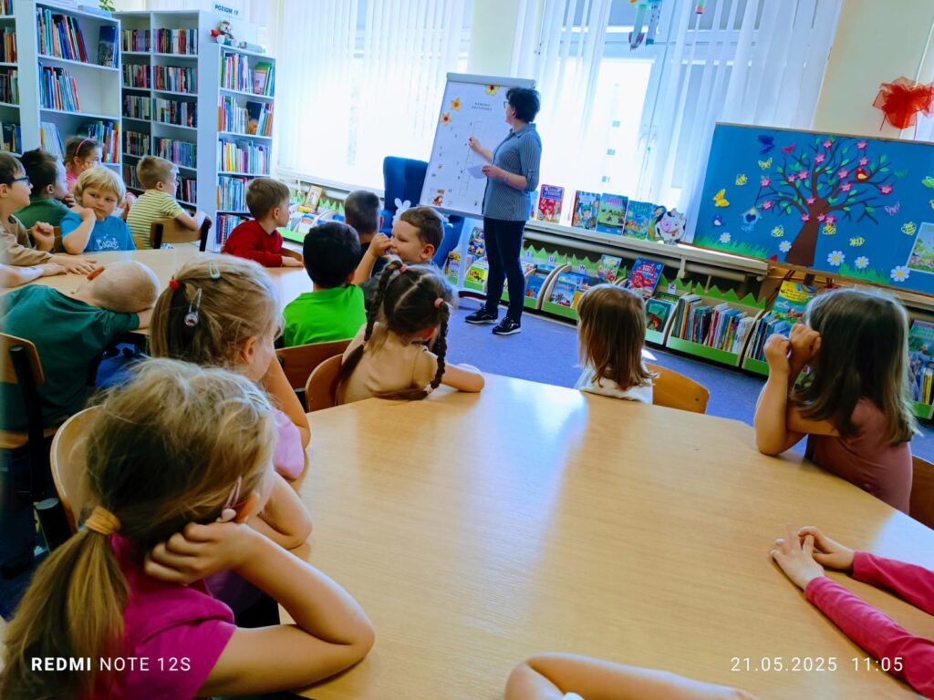Spotkanie z książką grupa ''Żyrafki''