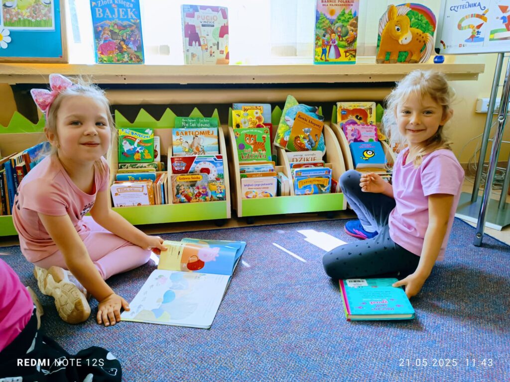 Spotkanie z książką grupa ''Żyrafki''