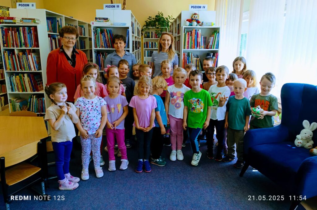 Spotkanie z książką grupa ''Żyrafki''