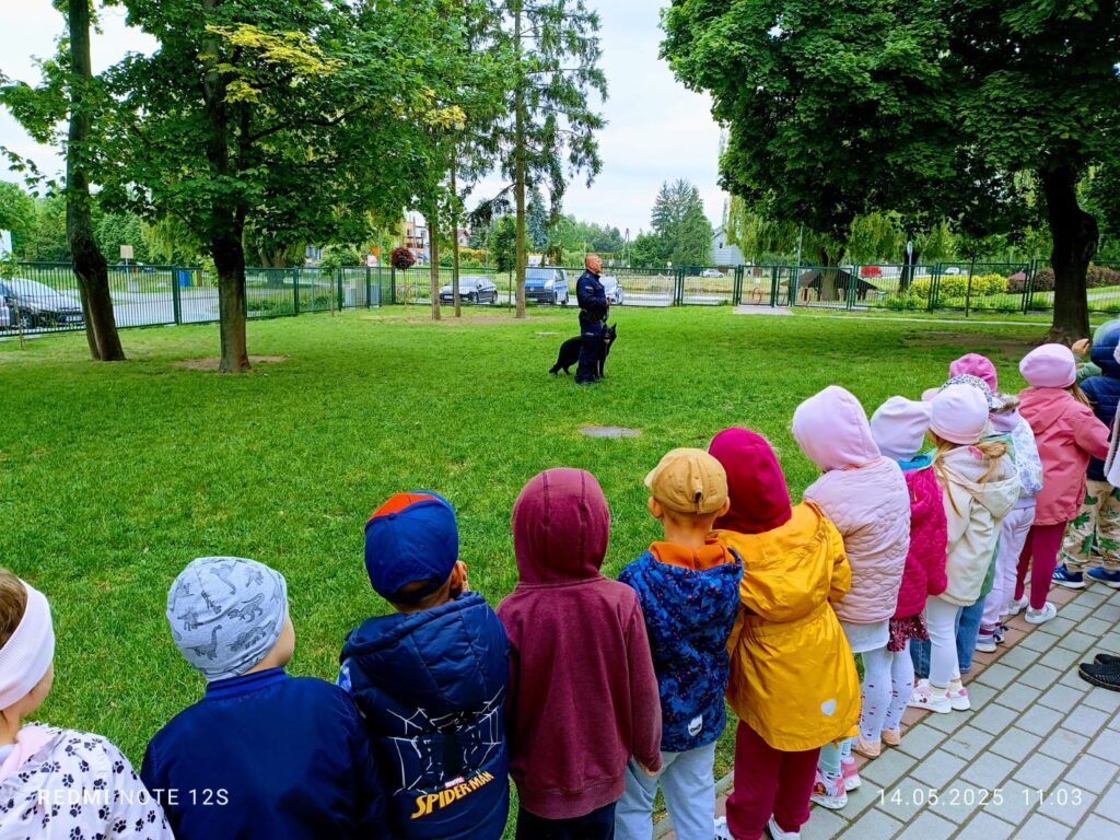 Spotkanie z Policjantem grupa ''Papużki''