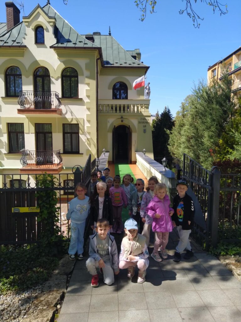 Spacer w poszukiwaniu flagi grupa ''Motylki''