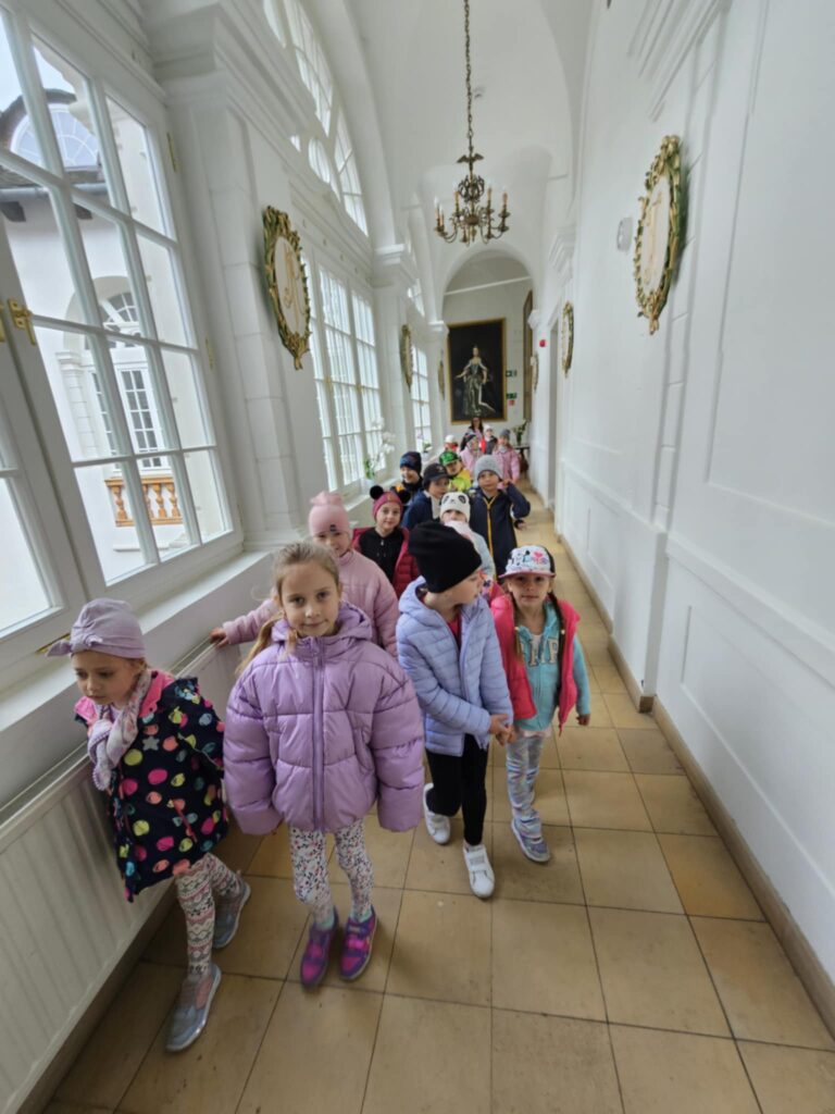 Wycieczka do Kurozwęk grupa ''Pszczółki''