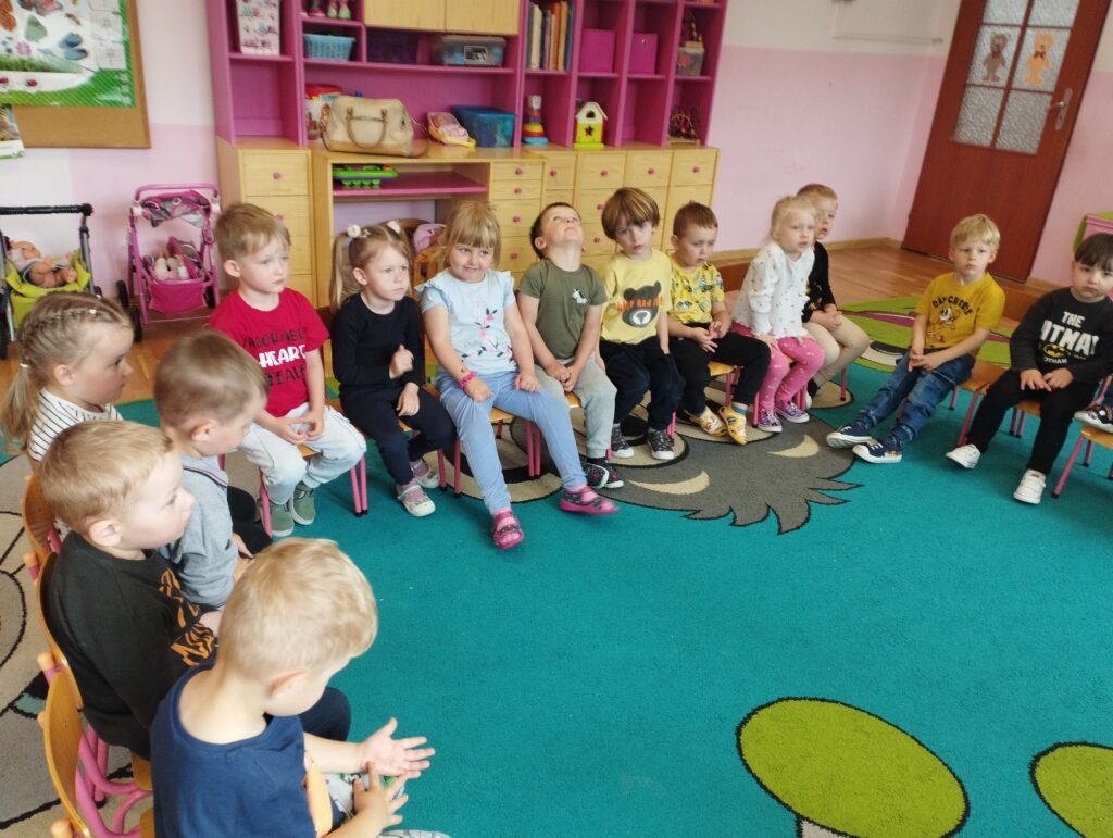 ,,CAŁA POLSKA CZYTA DZIECIOM"