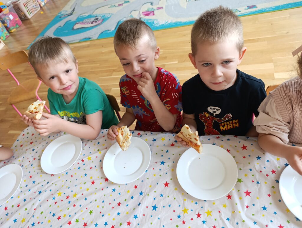 WARSZTATY ROBIENIA PIZZY Z OKAZJI DNIA DZIECKA
