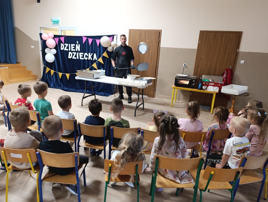 WARSZTATY ROBIENIA PIZZY Z OKAZJI DNIA DZIECKA
