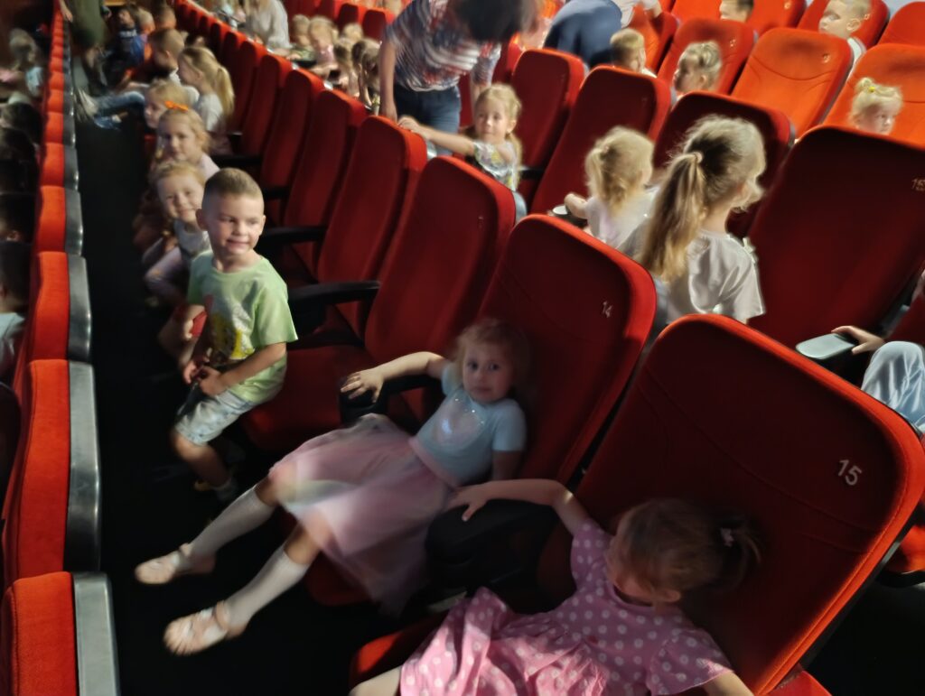 SPEKTAKL TEATRALNY PT. ,,PRZYJACIELE Z BULLERBYN'' W BSCK