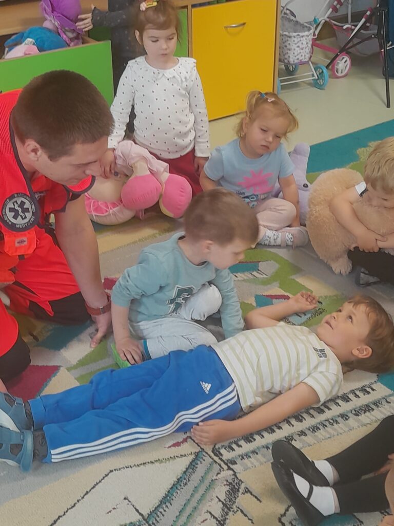 LEKCJA PIERWSZEJ POMOCY