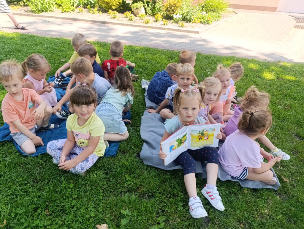 MIĘDZYNARODOWA AKCJA ,,CZYTANIE NA POLANIE''