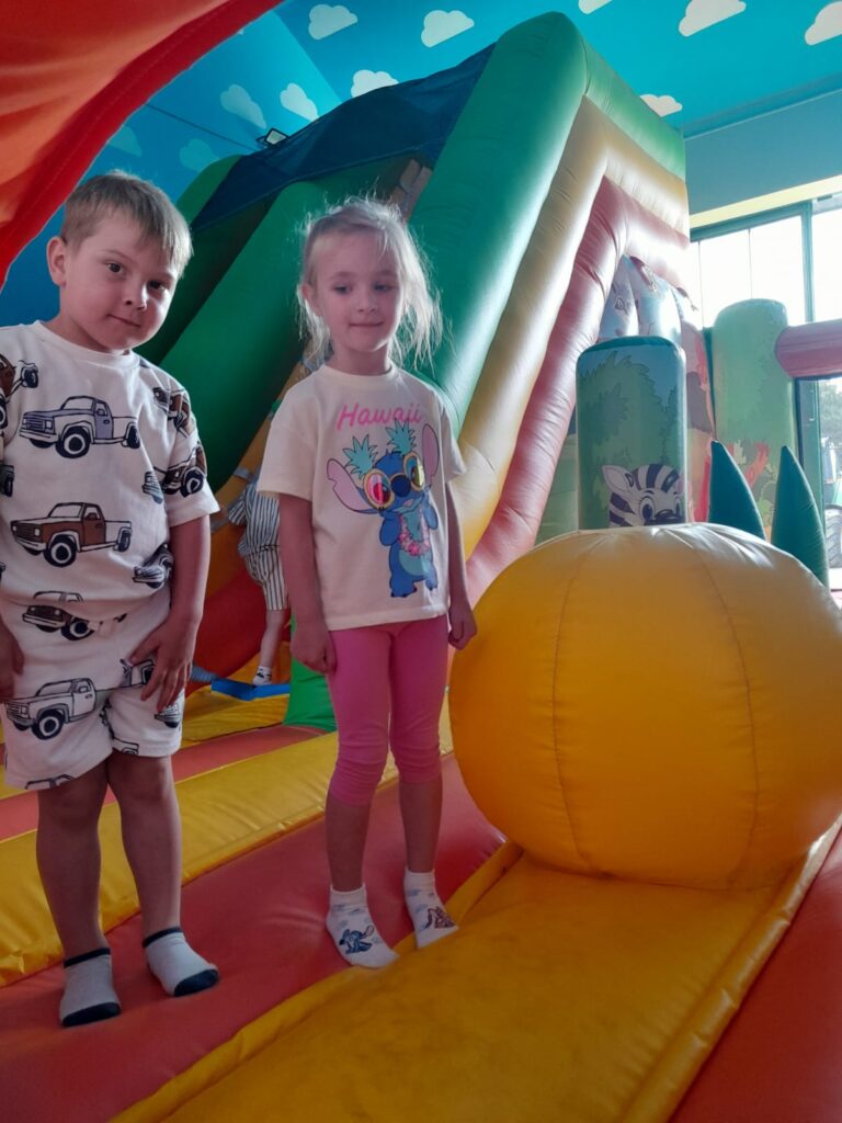 WYCIECZKA DO LEŚNEGO PRZYTULISKA