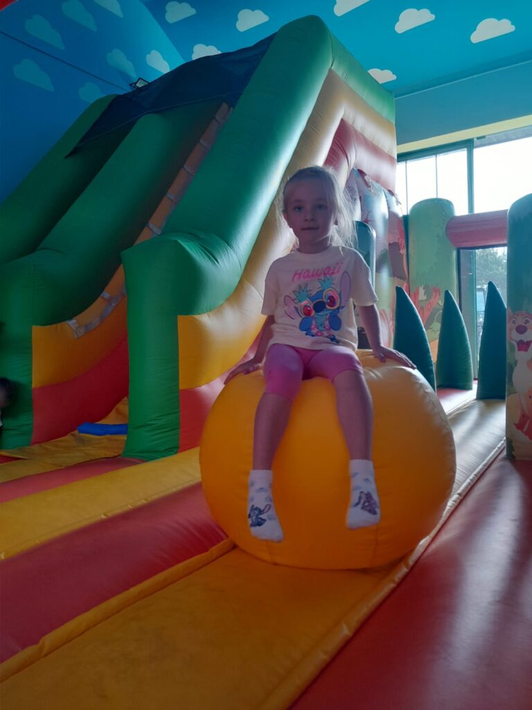 WYCIECZKA DO LEŚNEGO PRZYTULISKA