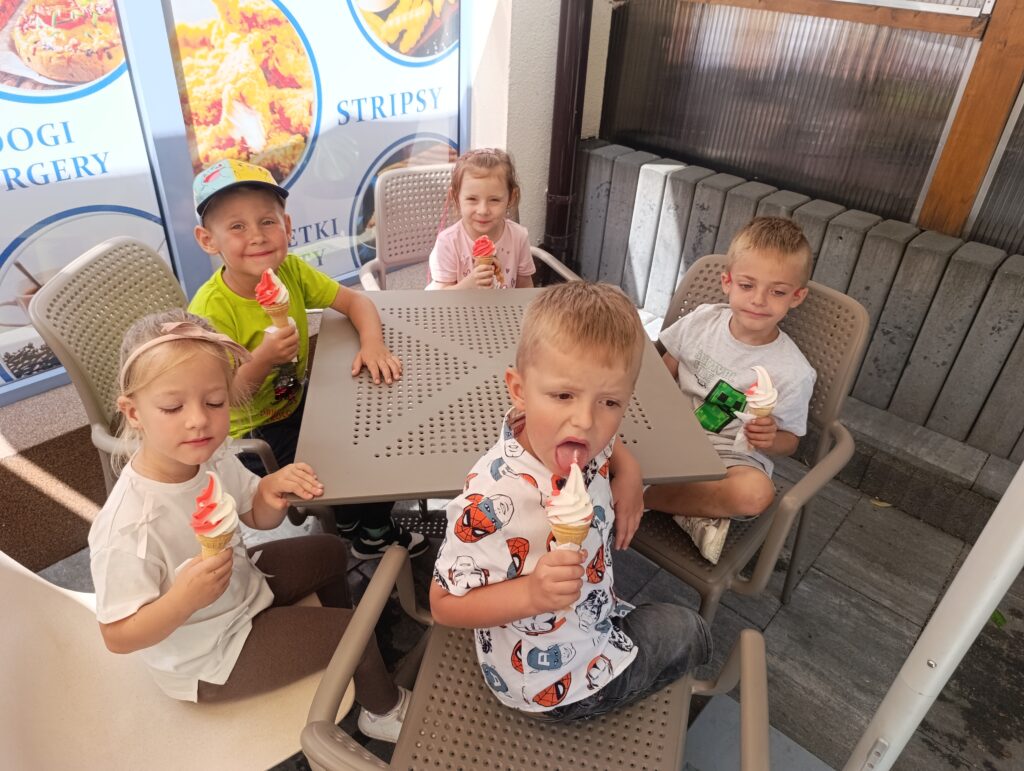WYJŚCIE NA LODY