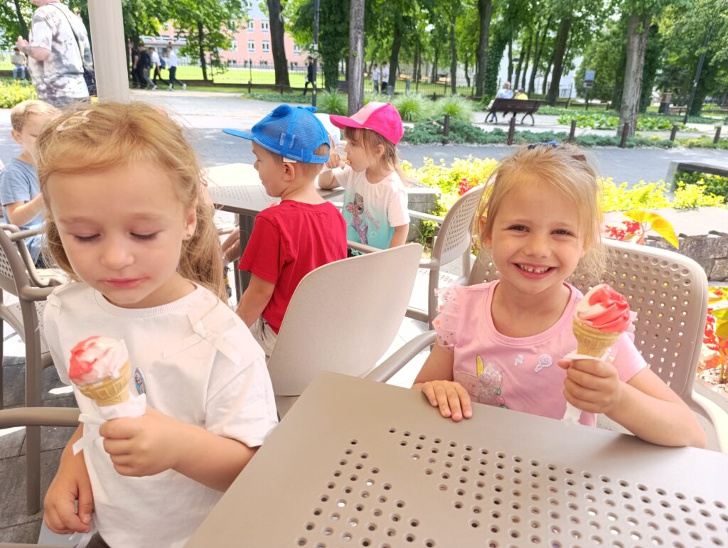 WYJŚCIE NA LODY