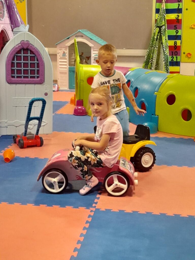 WYCIECZKA DO KIDSMANII
