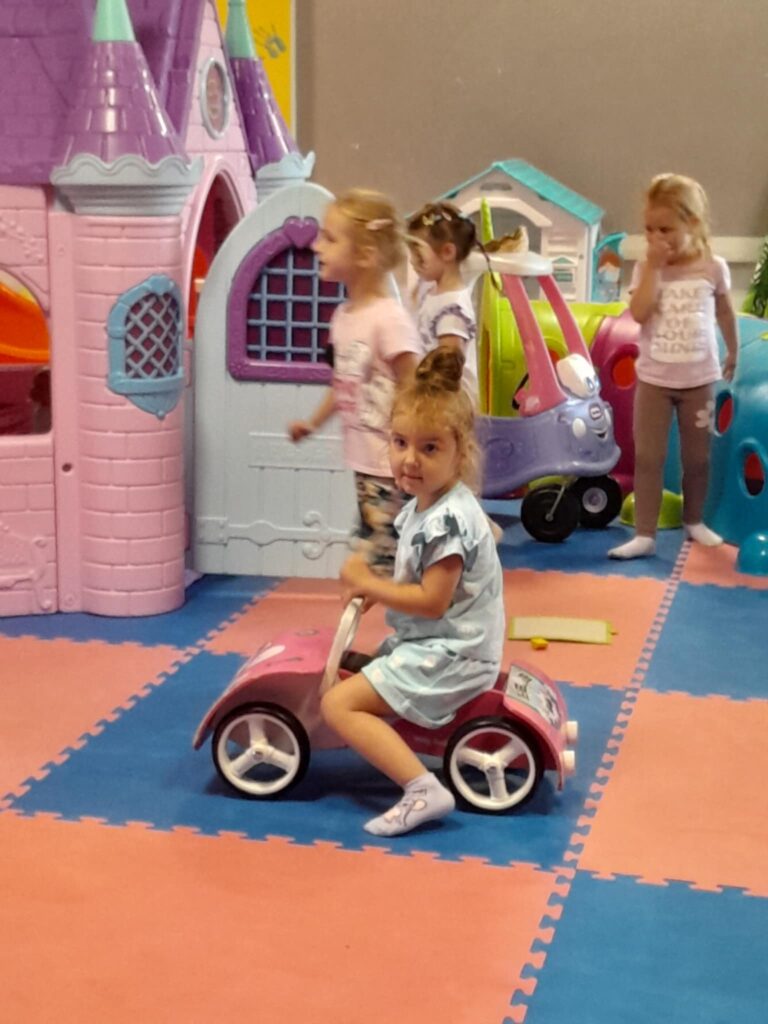 WYCIECZKA DO KIDSMANII