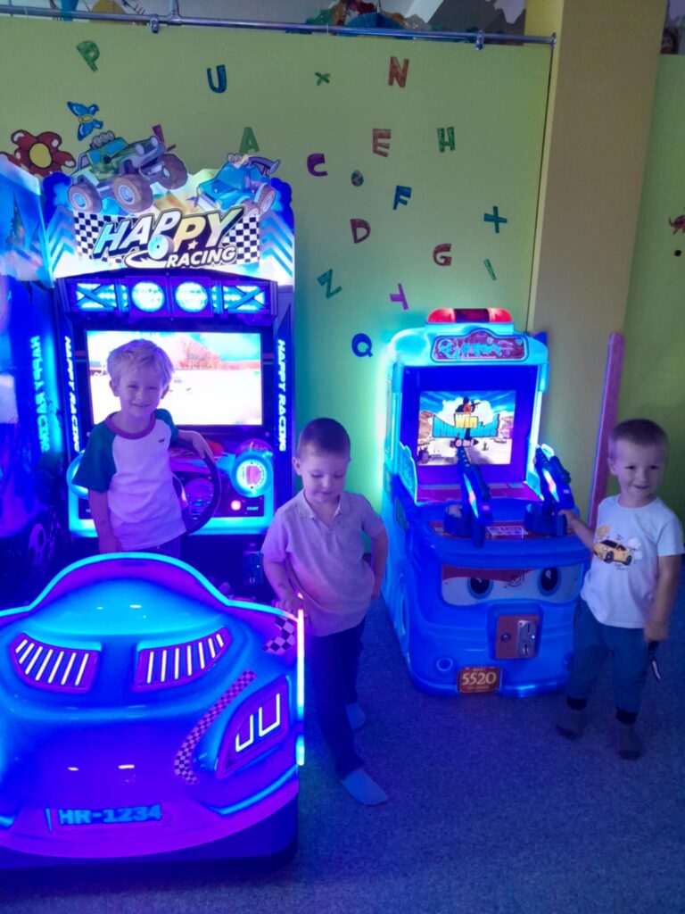 WYCIECZKA DO KIDSMANII
