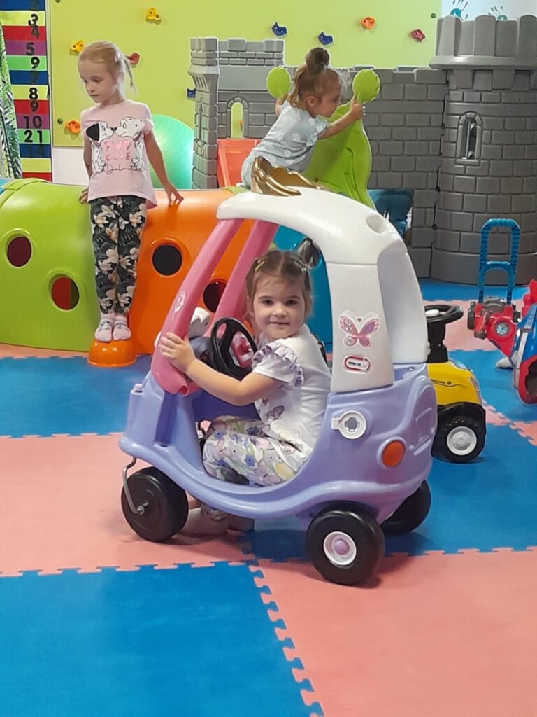 WYCIECZKA DO KIDSMANII