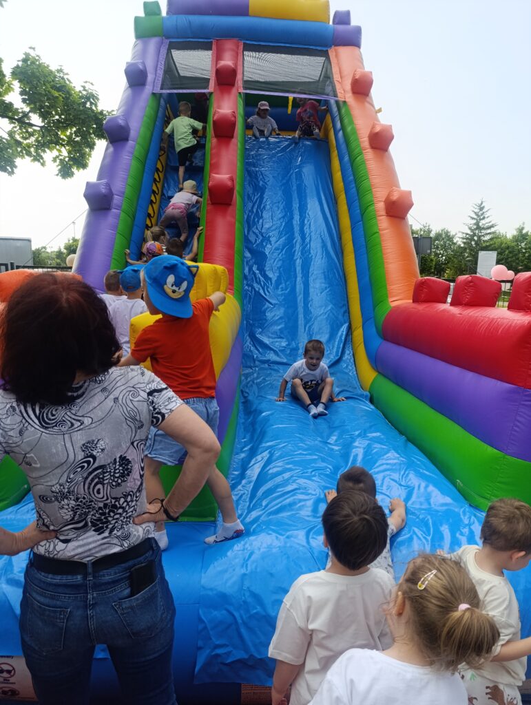DZIEŃ DZIECKA BIEDRONKI