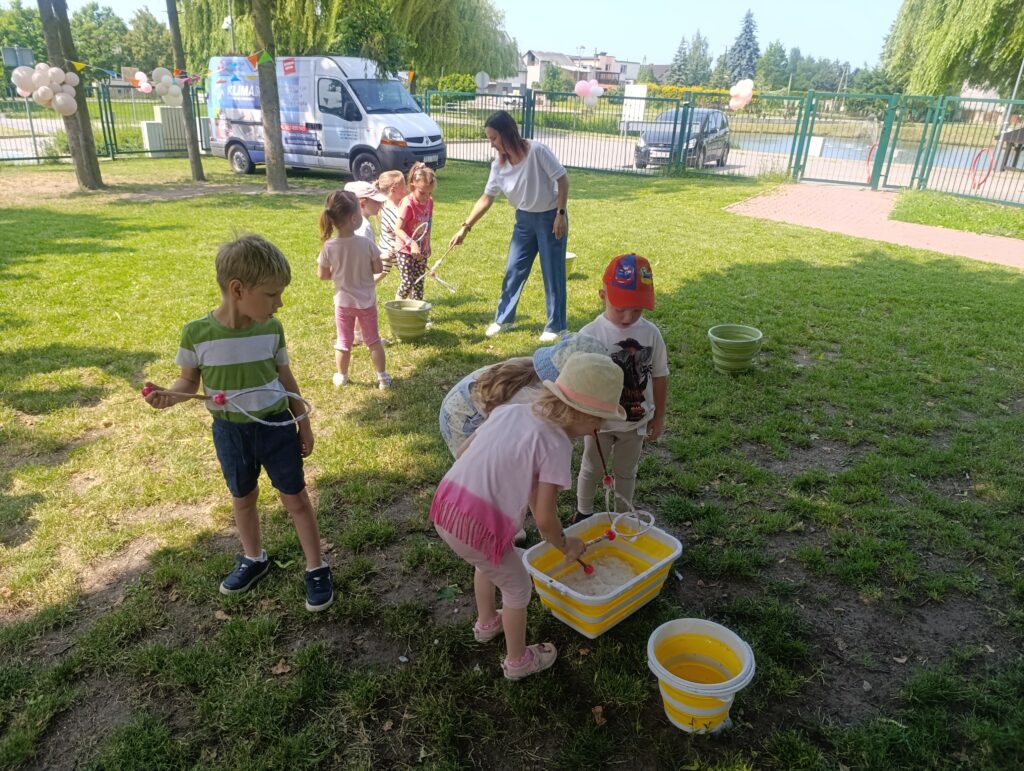 DZIEŃ DZIECKA BIEDRONKI