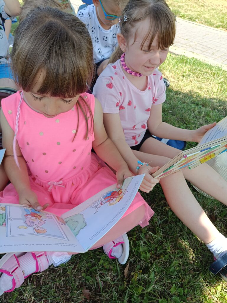 Międzynarodowa akcja ,,Czytanie na Polanie"