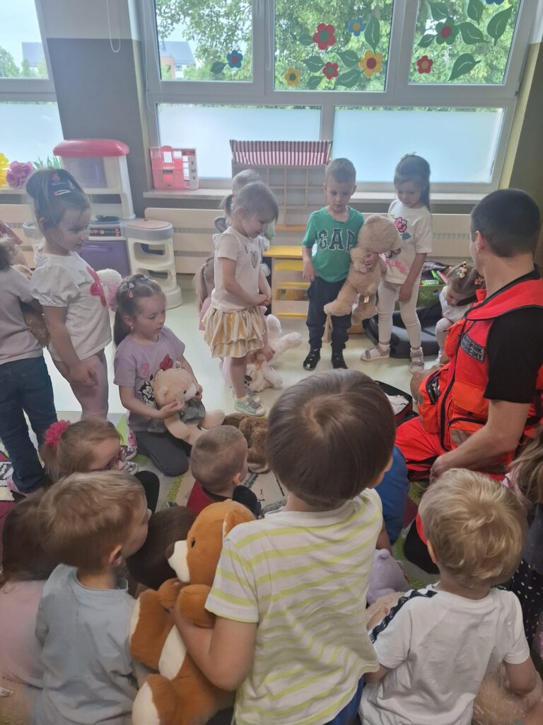 ''Lekcja pierwszej pomocy" - spotkanie z Ratownikiem Medycznym 