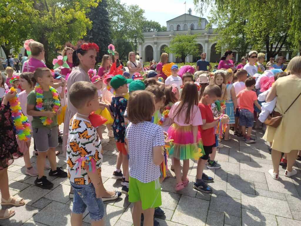 Parada Kwiatów grupa ''Tygryski''