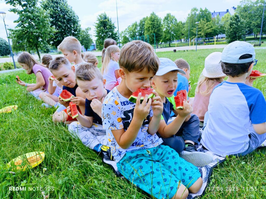 Udział w Akcji "Czytanie na Polanie" edycja 2025 grupa "Żyrafki"