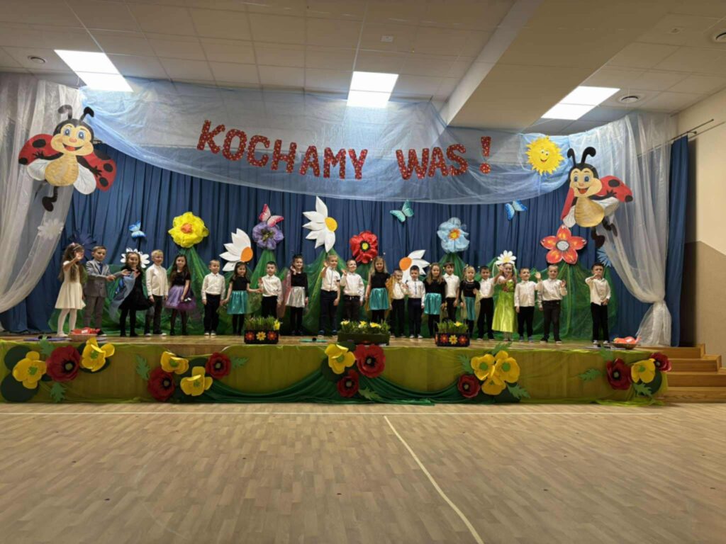 Dzień Mamy i Taty  w grupie ''Motylki''