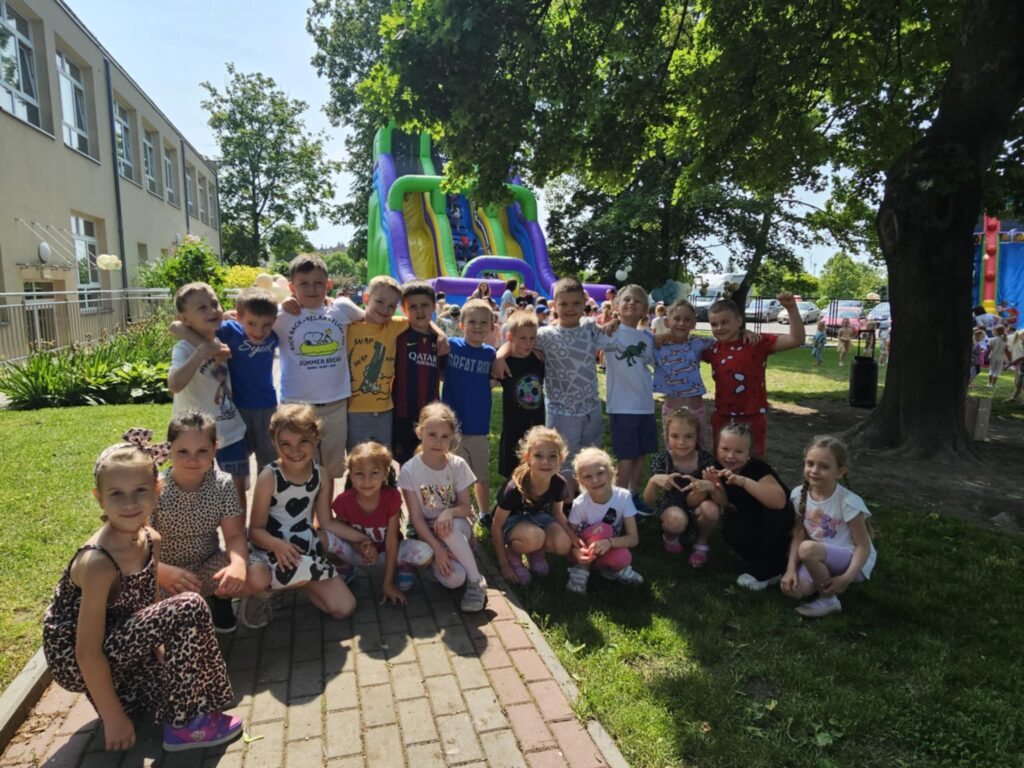 Dzień Dziecka grupa ''Pszczółki''