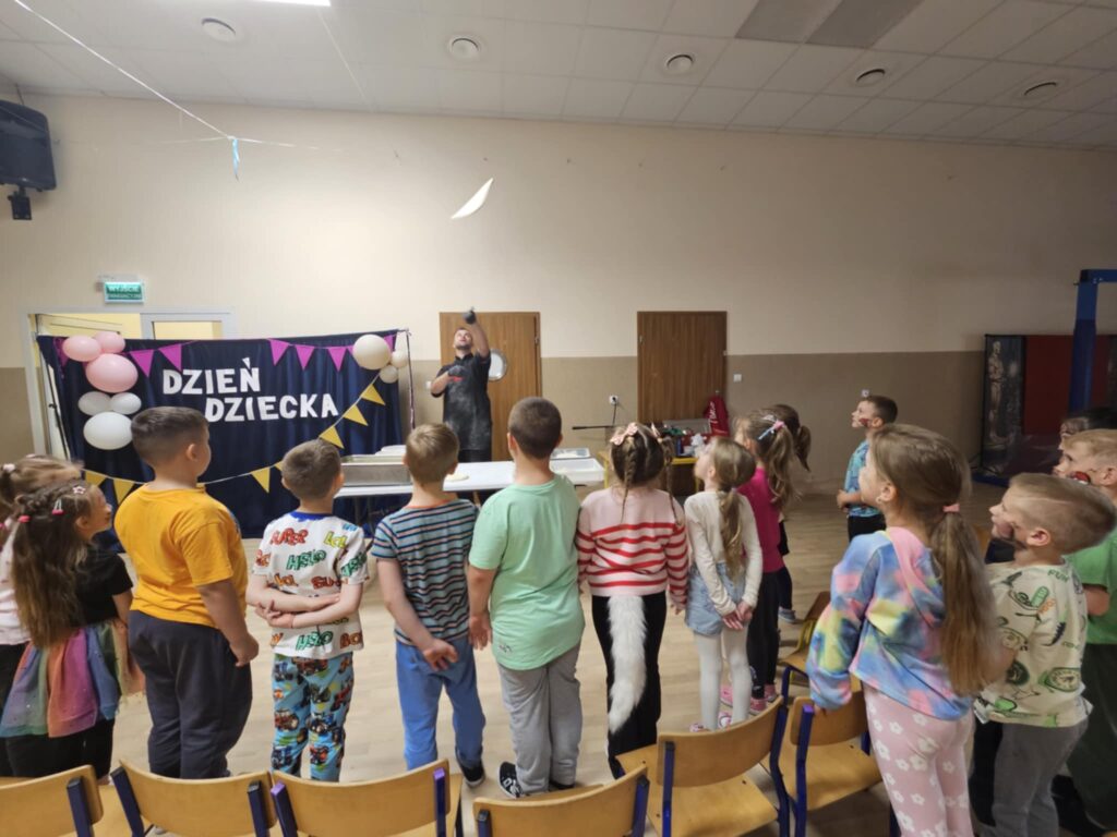 Dzień Dziecka grupa ''Pszczółki''