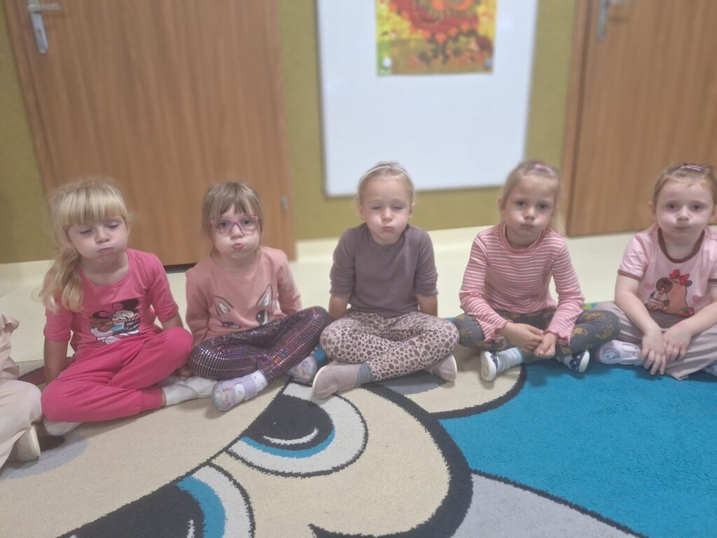 PROJEKT ALFABET LOGOPEDYCZNY - GRUPA ŻYRAFKI