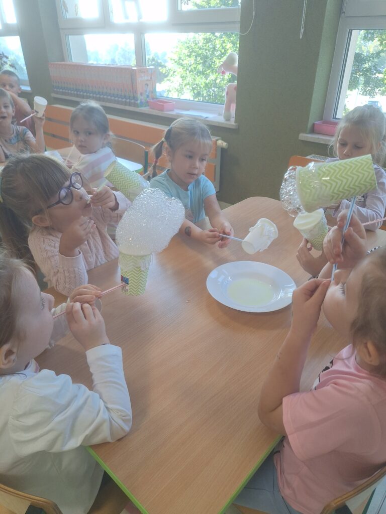 PROJEKT: "ALFABET LOGOPEDYCZNY" - GRUPA ŻYRAFKI 