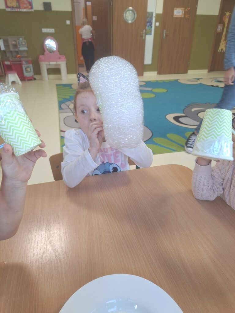 PROJEKT: "ALFABET LOGOPEDYCZNY" - GRUPA ŻYRAFKI 