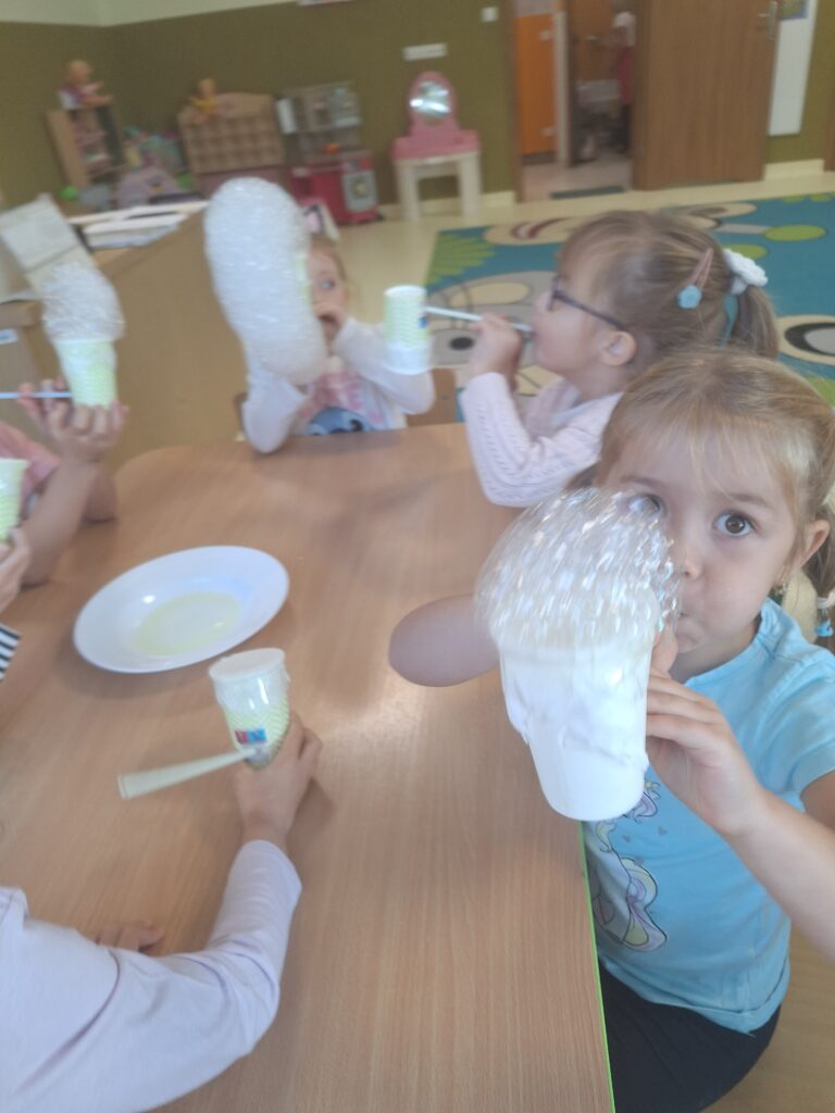 PROJEKT: "ALFABET LOGOPEDYCZNY" - GRUPA ŻYRAFKI 