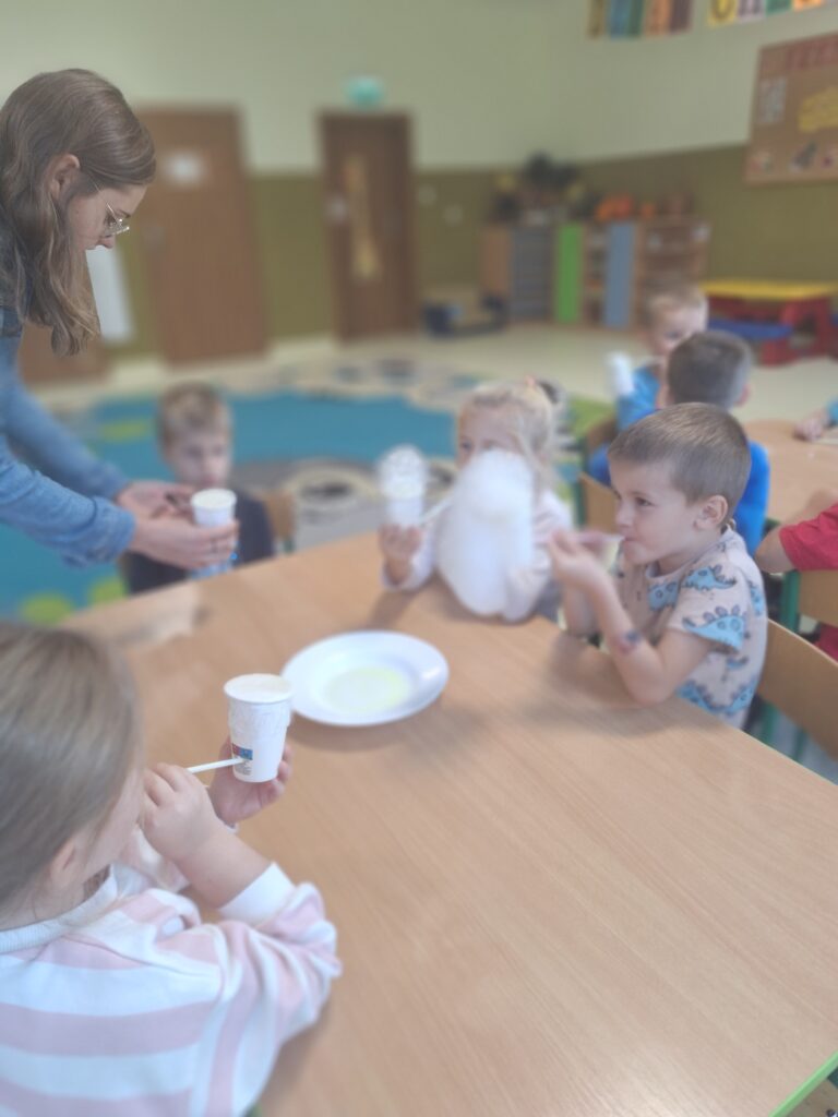 PROJEKT: "ALFABET LOGOPEDYCZNY" - GRUPA ŻYRAFKI 