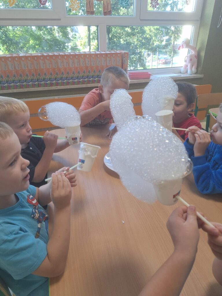 PROJEKT: "ALFABET LOGOPEDYCZNY" - GRUPA ŻYRAFKI 