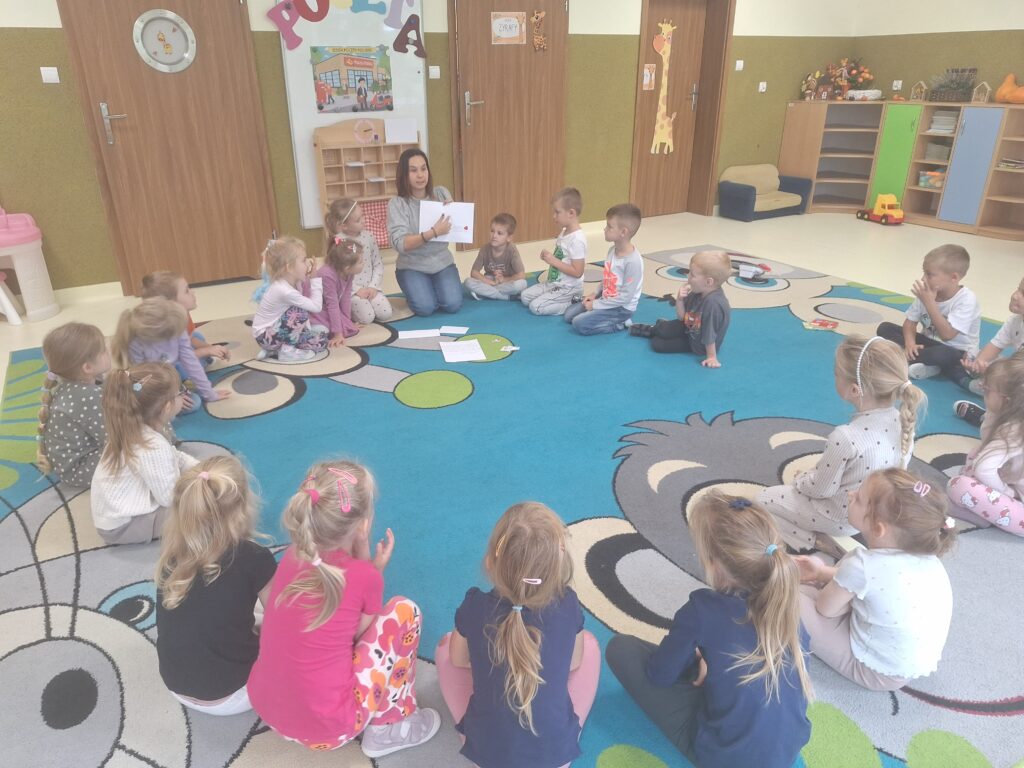 DZIEŃ POCZTY POLSKIEJ - GRUPA ŻYRAFKI