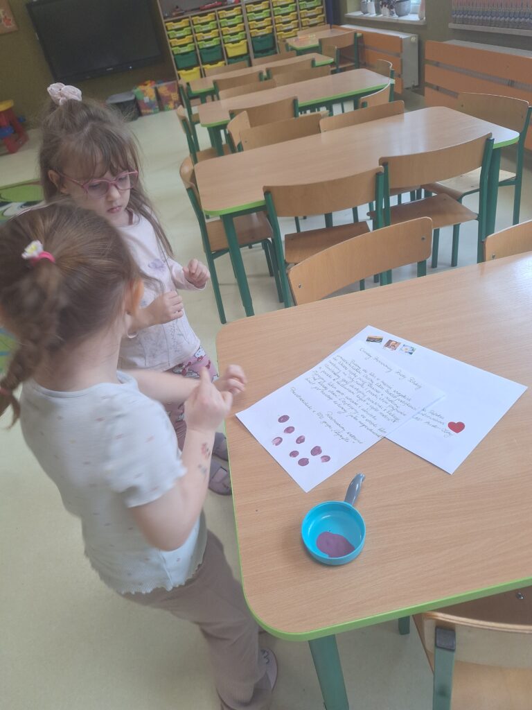 DZIEŃ POCZTY POLSKIEJ - GRUPA ŻYRAFKI