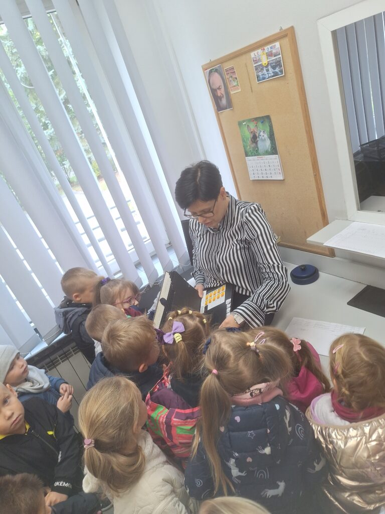 DZIEŃ POCZTY POLSKIEJ - GRUPA ŻYRAFKI