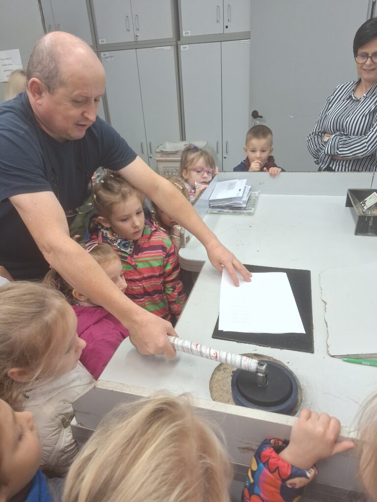 DZIEŃ POCZTY POLSKIEJ - GRUPA ŻYRAFKI