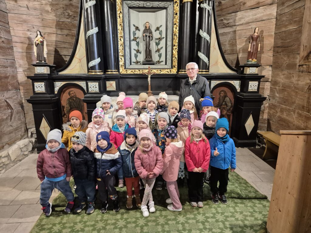 Zwiedzanie Kościółka Świętego Leonarda