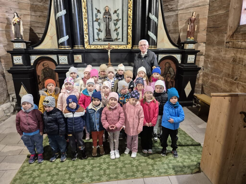 Zwiedzanie Kościółka Świętego Leonarda