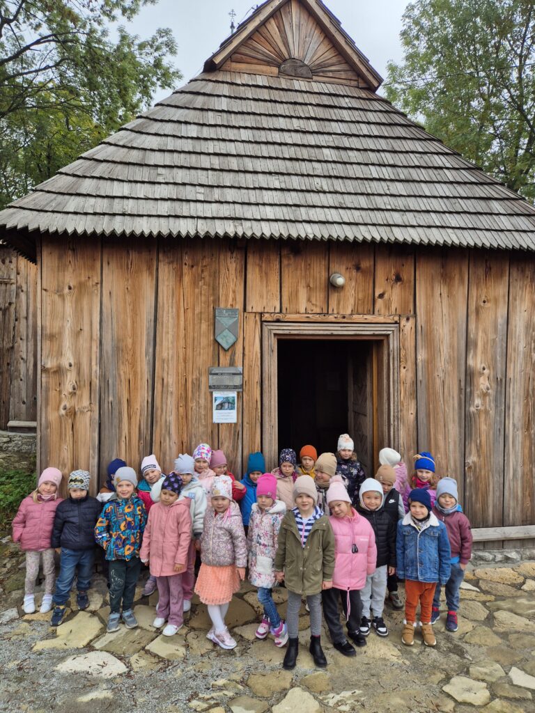 Zwiedzanie Kościółka Świętego Leonarda