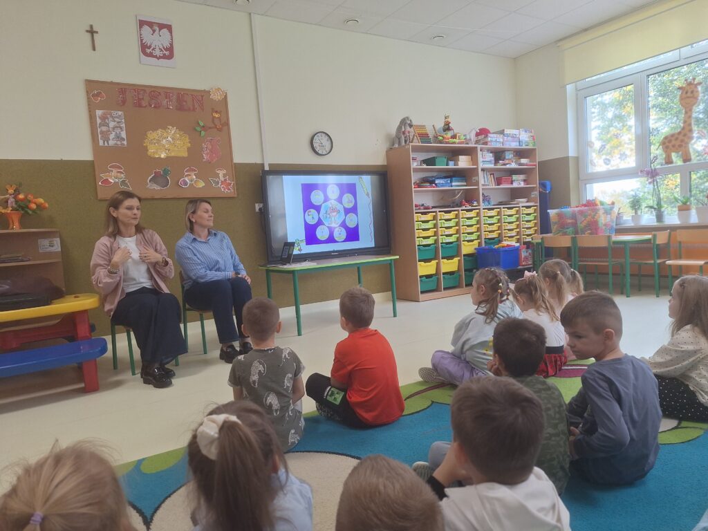 WIZYTA PAŃ Z SANAPIDU - GRUPA ŻYRAFKI