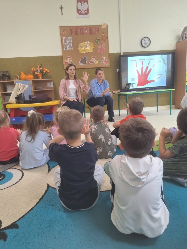 WIZYTA PAŃ Z SANAPIDU - GRUPA ŻYRAFKI