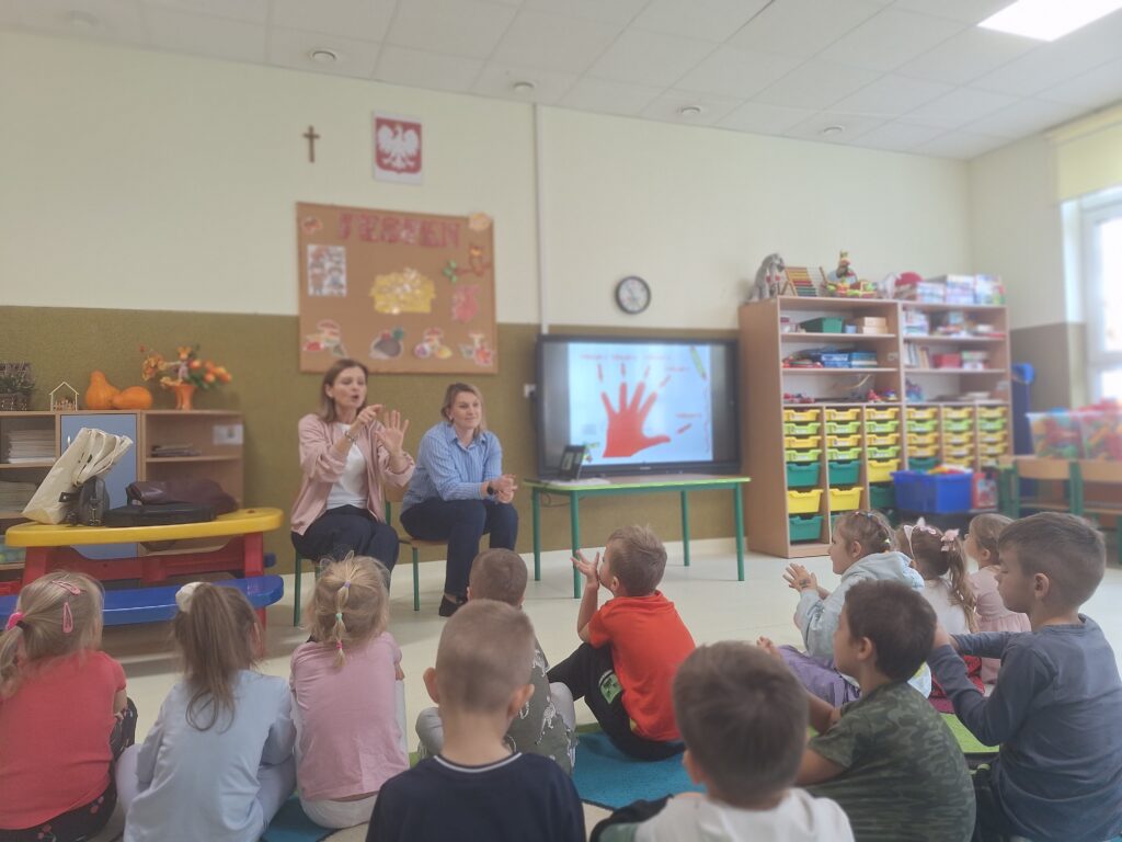 WIZYTA PAŃ Z SANAPIDU - GRUPA ŻYRAFKI