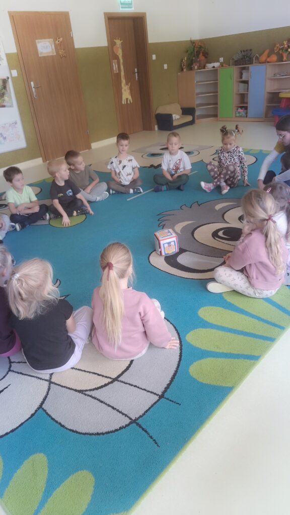 PROJEKT: "ALFABET LOGOPEDYCZNY" - GRUPA ŻYRAFKI 